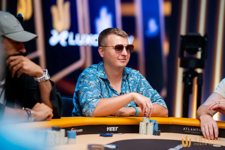 Aleks Ponakovs hit a flush on the river and won a monster pot to eliminate Jesse Lonis. 