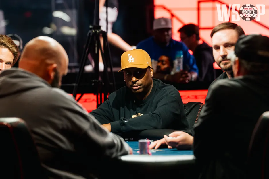 Maurice Hawkins remains alive in his quest for a WSOP bracelet