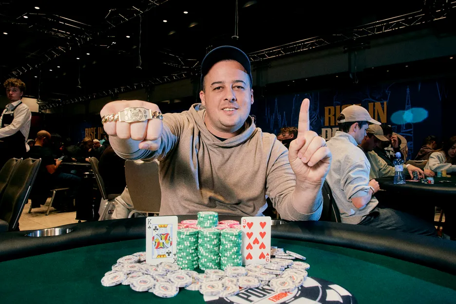 Corel Theuma with his first WSOP bracelet. 
