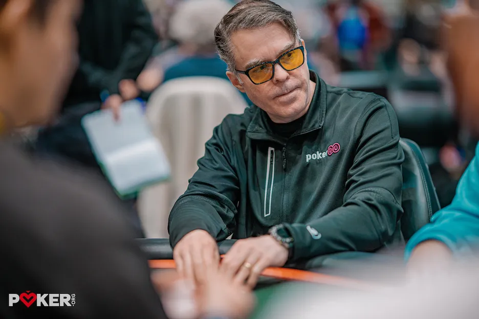Cary Katz is still alive in the last 17 of the $2,500 Freezeout