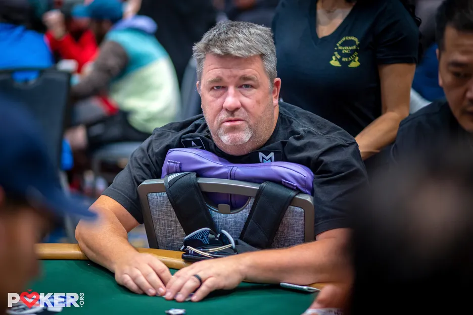 Relax in Aruba with Chris Moneymaker