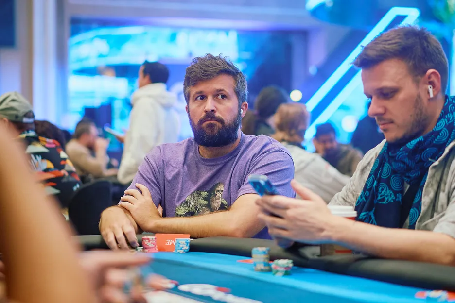 Chad Eveslage will be back with a stack on Day 2B