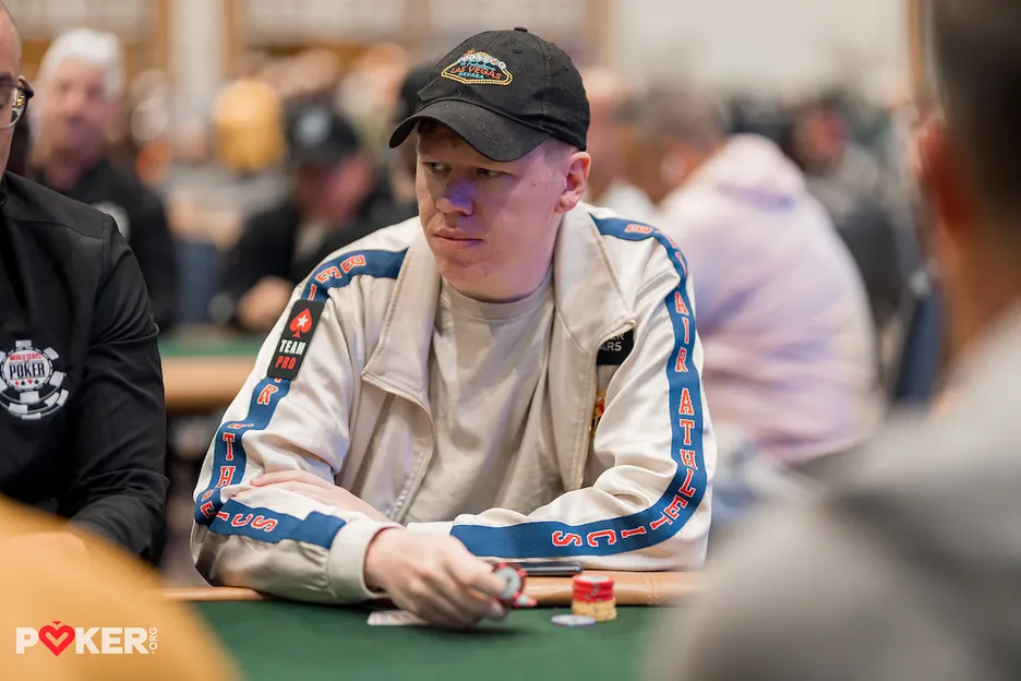 Streamer Ben 'Spraggy' Spragg comes out from behind the laptop