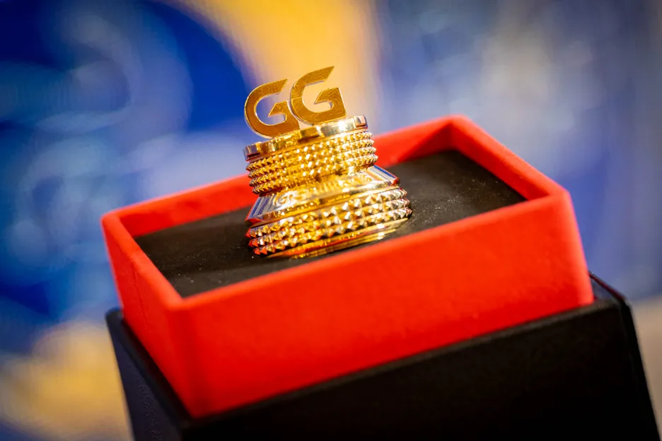 Christian Pedersen won the last bracelet awarded in Prague and received a gold GGPoker card protector too. 