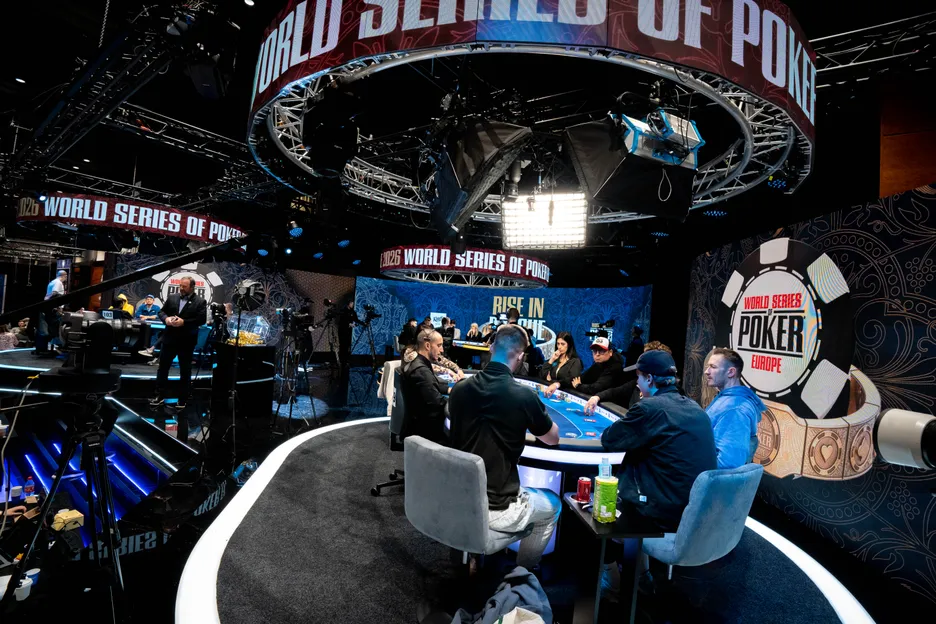 The quiet before the storm: The feature table at the WSOPE Main Event before Kabrhel joined.