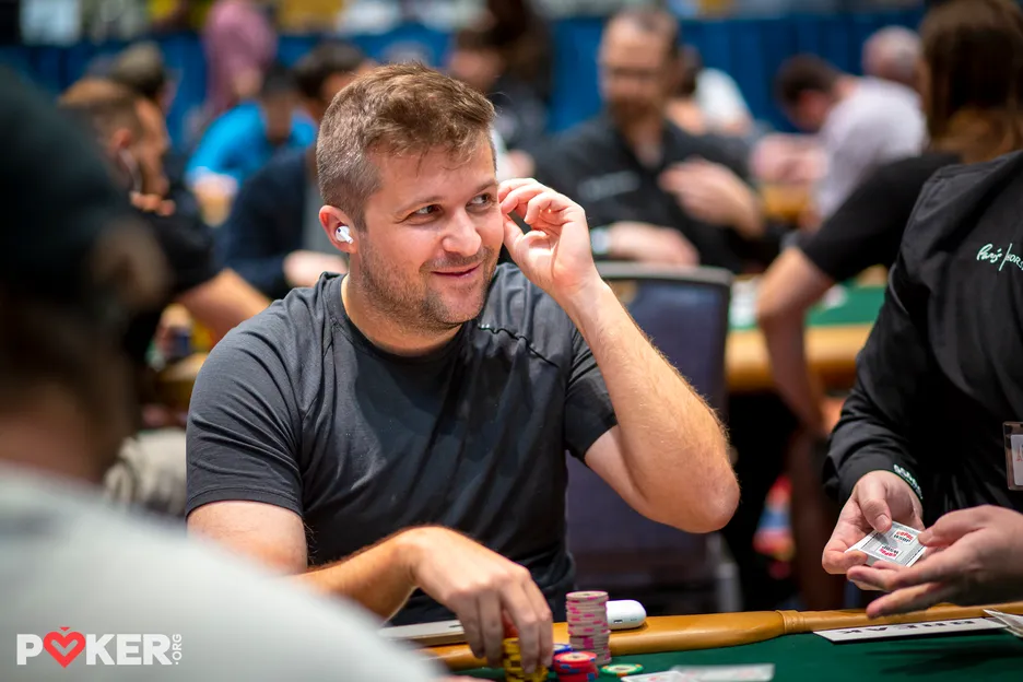 Chad Eveslage now has 4 WSOP bracelets.