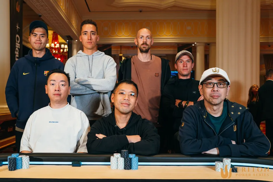 $200K Short Deck final table (clockwise from back left): Kiat Lee, Rene Van Krevelen, Stephen Chidwick, Dan Dvoress, Winfred Yu, Elton Tsang, Esti Wang.