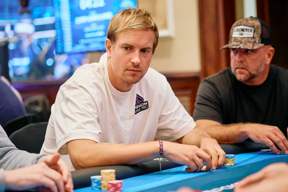 Viktor Blom bagged a top five stack on Day 1B of the Circuit Championship Mystery Bounty