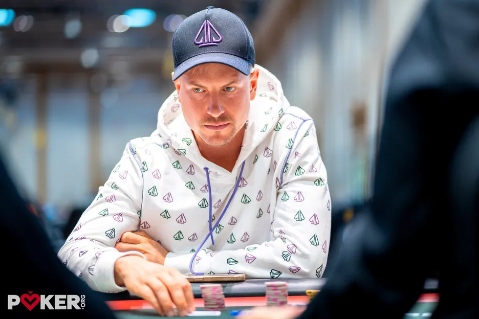 Phenomenal outfit: Viktor Blom in the $5K PLO.