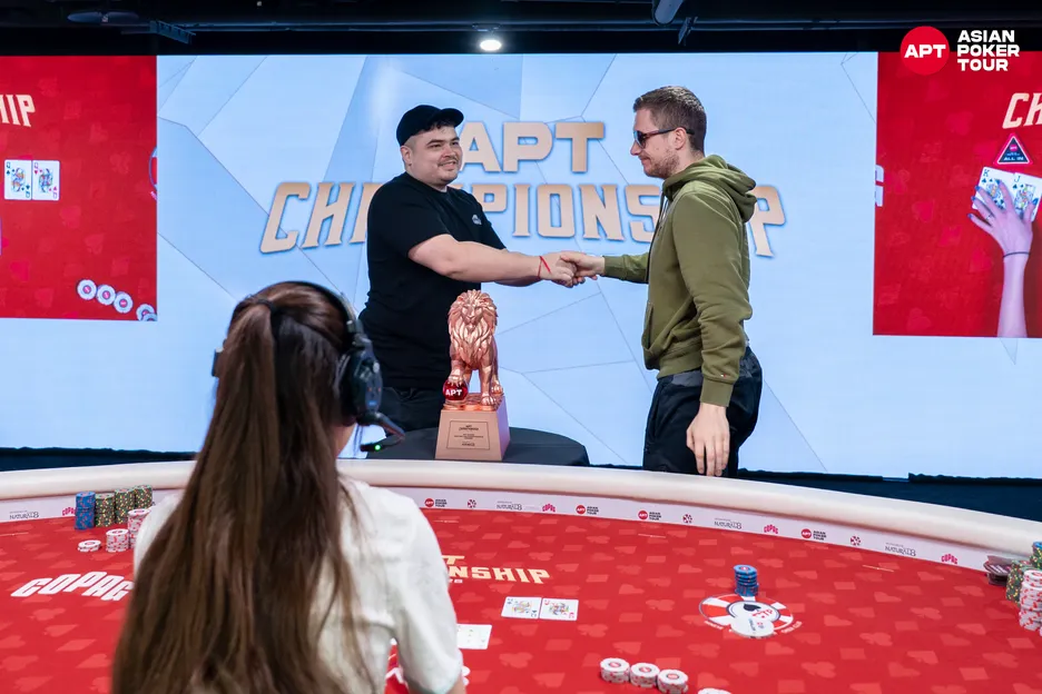 Wice, left, was quick to congratulate Hrabec on winning the Golden Lion.