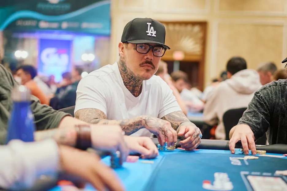 Sean Suh heads to Day 2 among the chip leaders