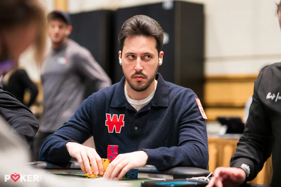 Adrian Mateos is the new chip leader of the $250K Super High Roller.