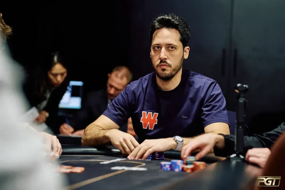 Adrian Mateos PGT