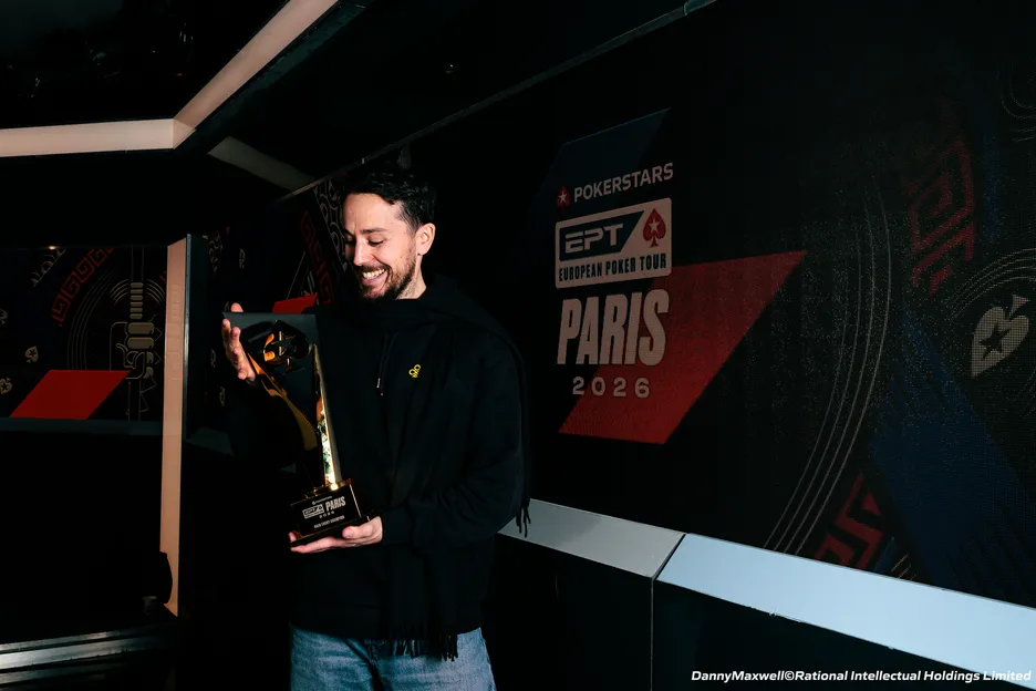 Jorge Carvalho Abreu with his new silverware.