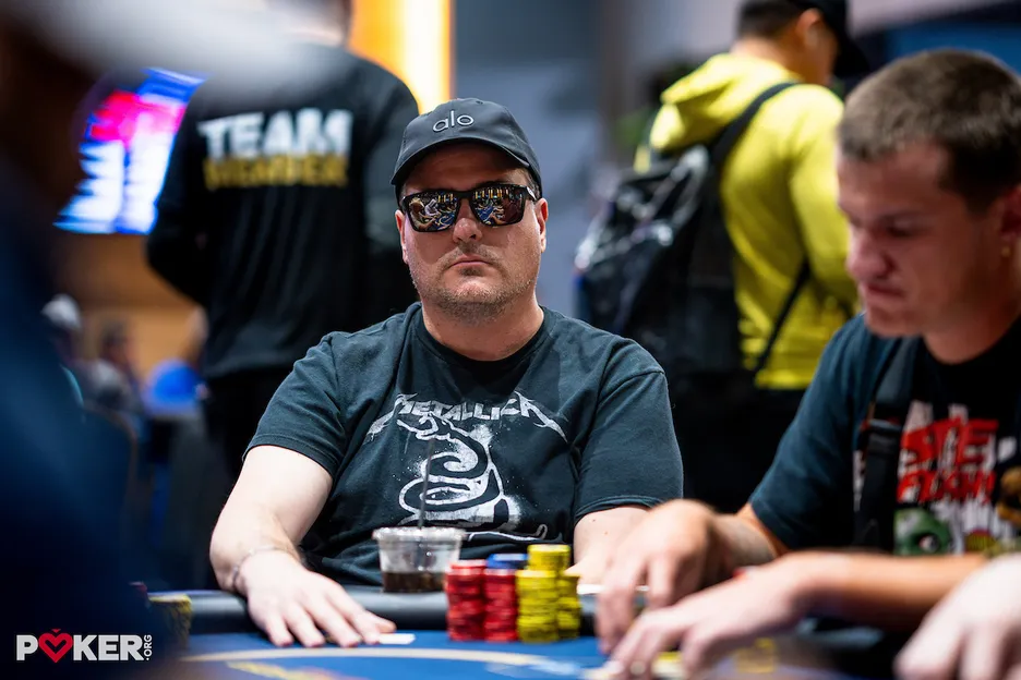 Rafael Port has helped burst the bubble without any hand for hand play