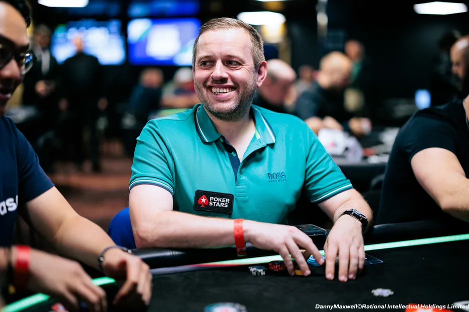 Kenny Hallaert is currently second on the Medium leaderboard.