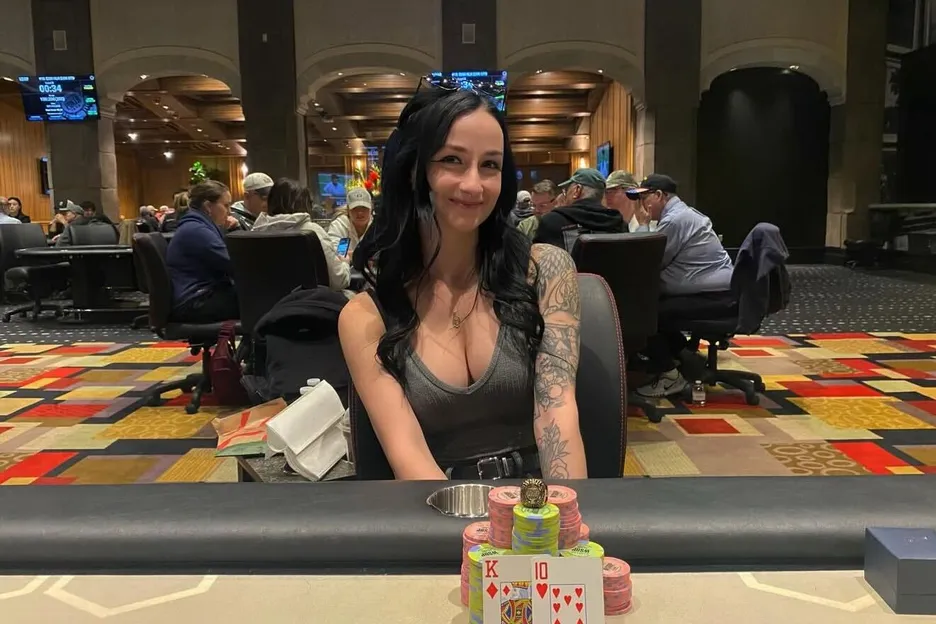 Event #14: $600 NLHE Bounty champion Megan Collins