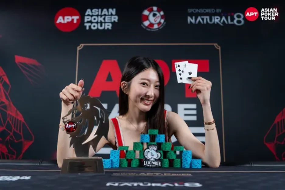 Yi Ping Feng took down the Women's Main Event at APT Taiwan.
