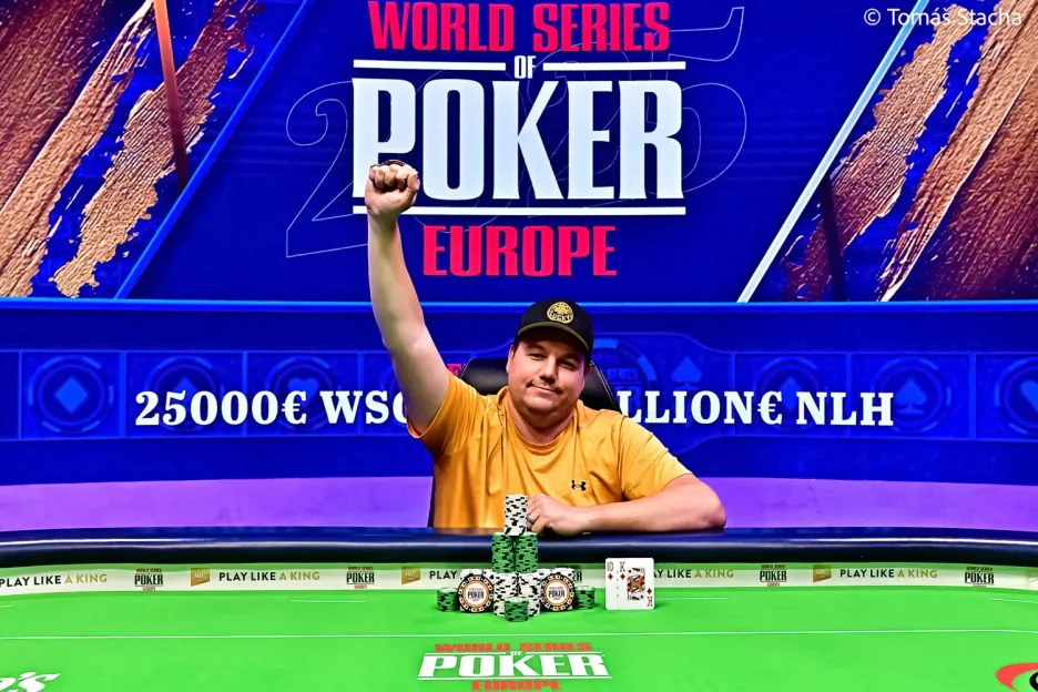 Shaun Deeb wins a bracelet at the WSOP Europe.