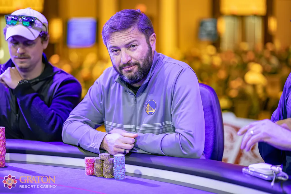 Lipkin took advantage of a Lin's error to find a way back into the match. 