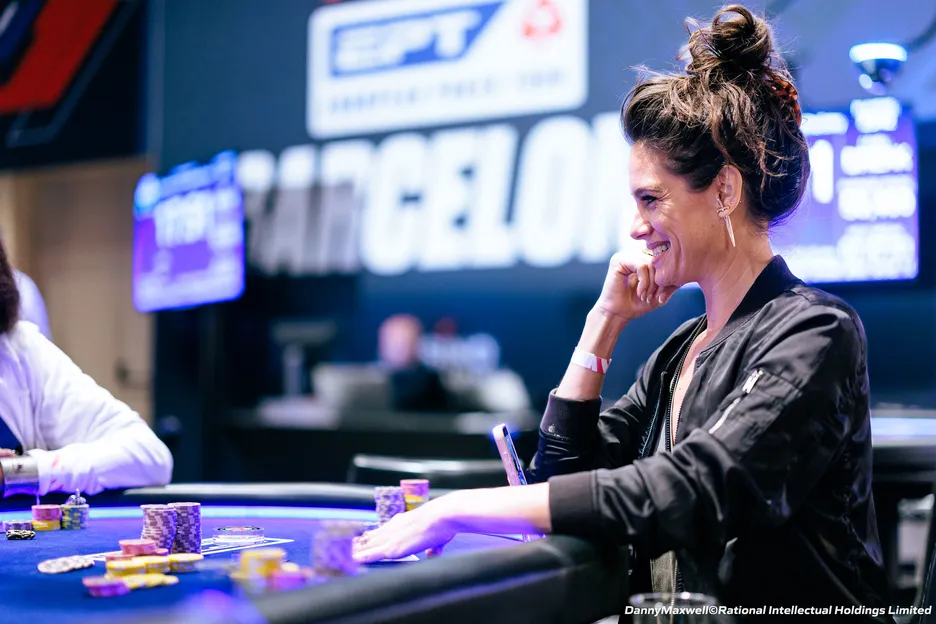 All smiles at the final table.
