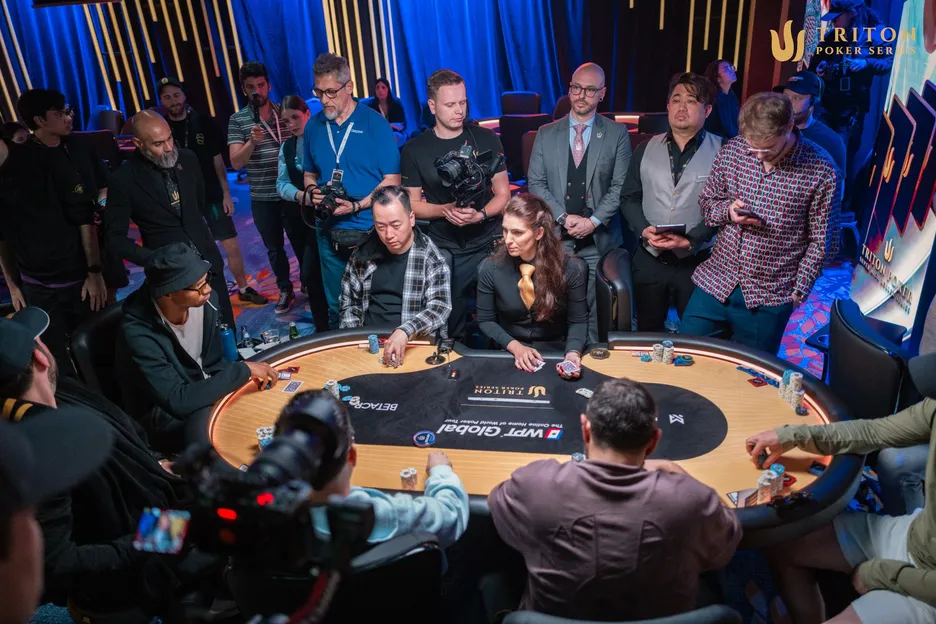 Phil Ivey got his last chips in with A-K on the bubble but lost a flip with jacks to leave empty-handed.