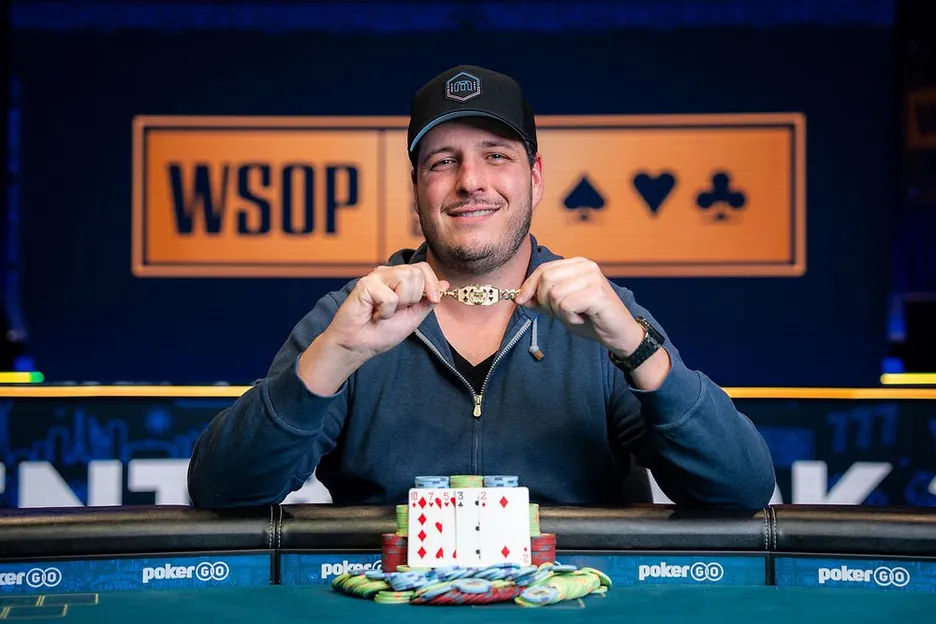 Alexander Wilkinson won his first bracelet in the $10K 2-7 Triple Draw Championship at the 2025 WSOP. 