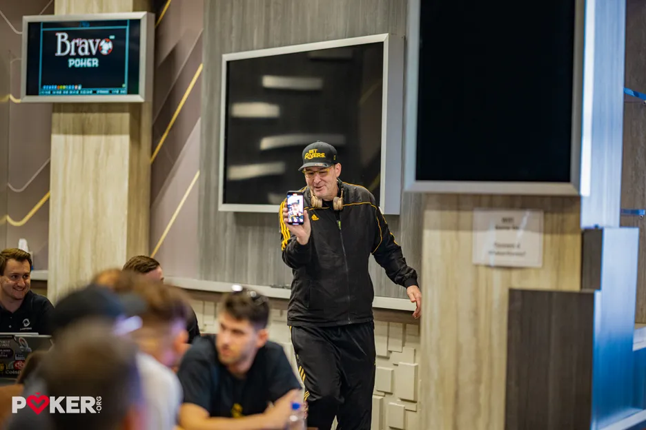 Phil Hellmuth enjoying himself on the WSOP floor.