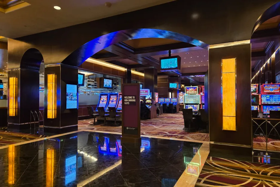 Green Valley Ranch poker room space