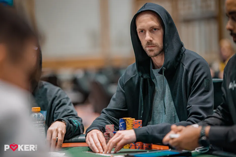 The UK's Stephen Chidwick is overnight leader in the $25K Mixed PLO/NLH event.