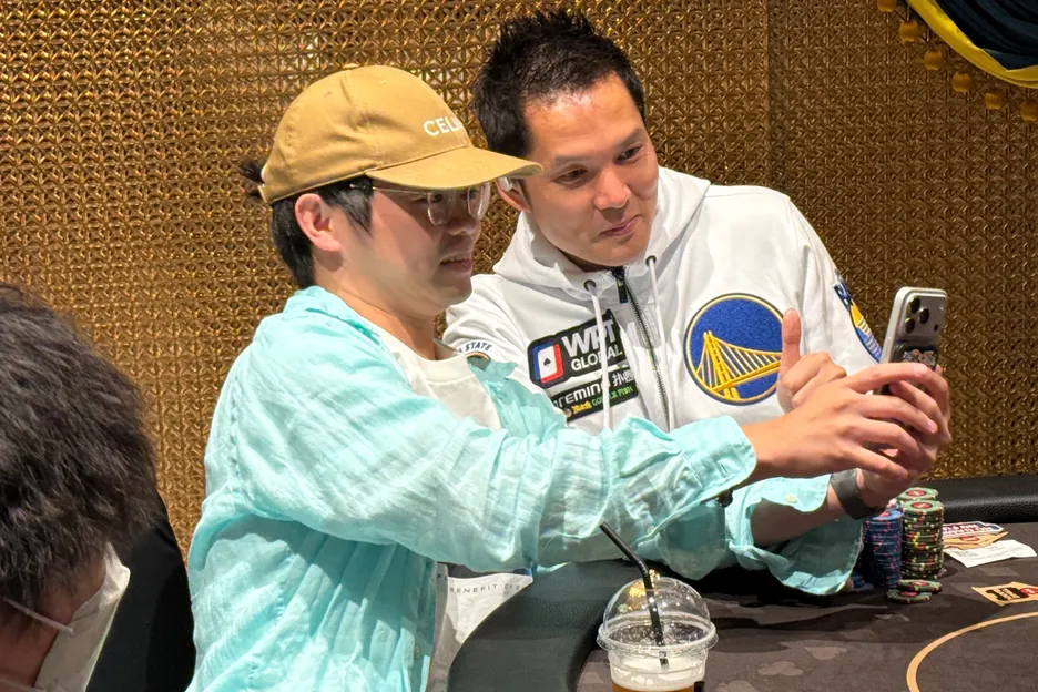 Even Lin's tablemates in an APT Incheon High Roller are fans.