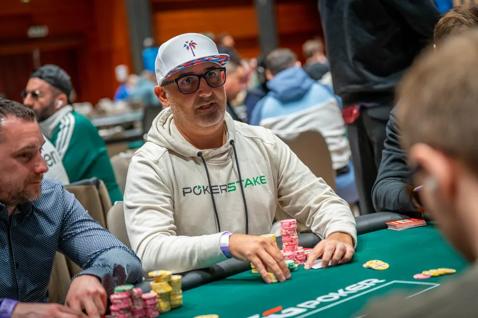 Josh Arieh lost a huge pot to aces but took it in his stride.