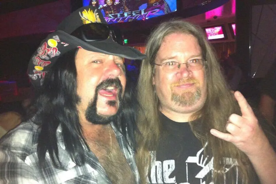 Vinnie Paul and Al Can't Hang