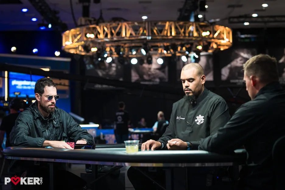 Nick Schulman heads-up in $10,000 NL 2-7 Single Draw Championship