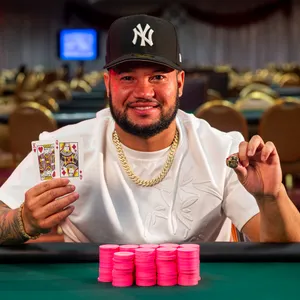 Champion Nelson Capellan