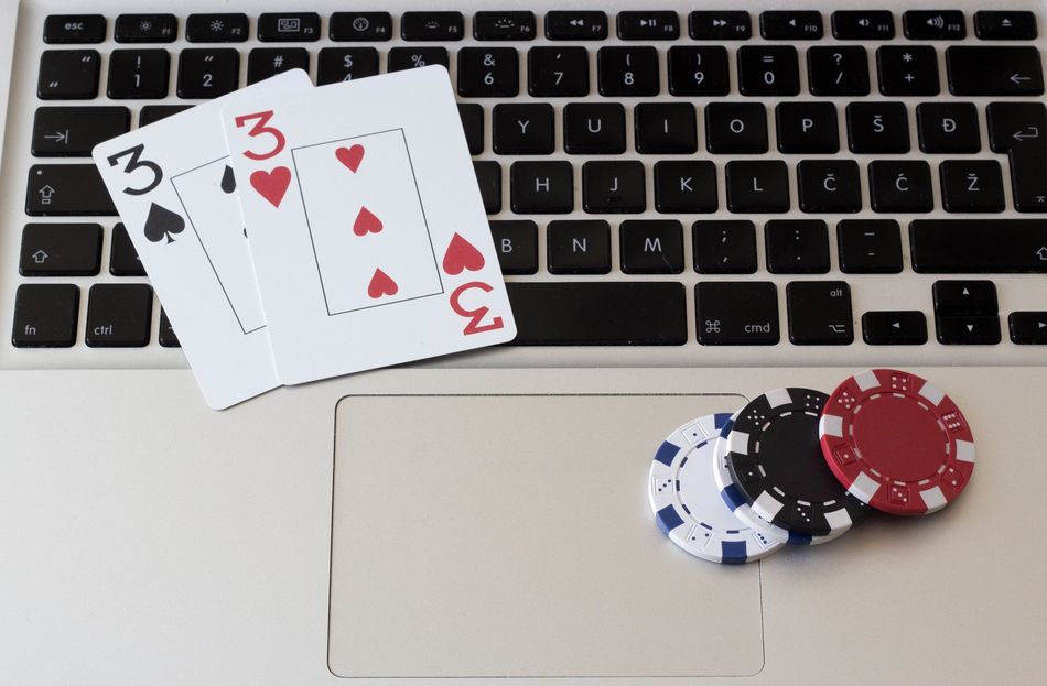 125b8201e3a3-best-apps-online-poker.jpg