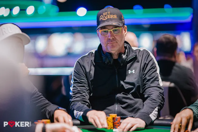 Hellmuth arrives late, triples his stack in WSOP $50K Poker Players Championship