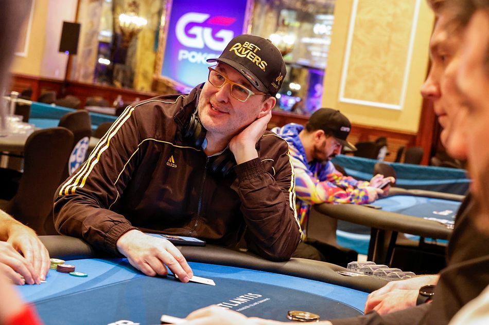 1 event, 1 cash: Hellmuth makes first WSOP bracelet chase of Paradise 2025